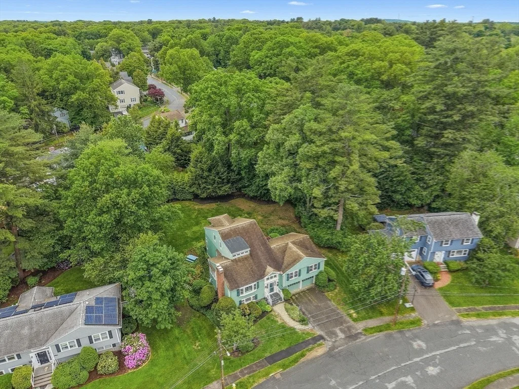 Photo of 145 Meadowbrook Rd