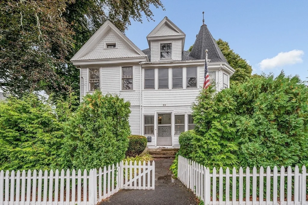 Photo of 82 Lincoln Ave