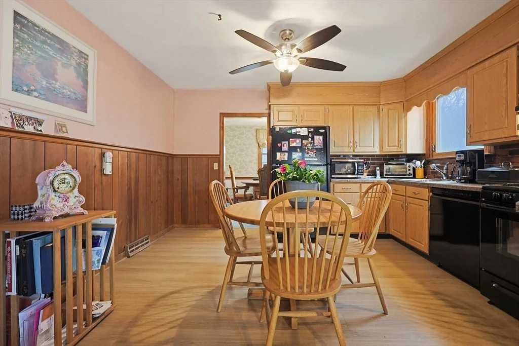 Photo of 5 Montgomery Dr