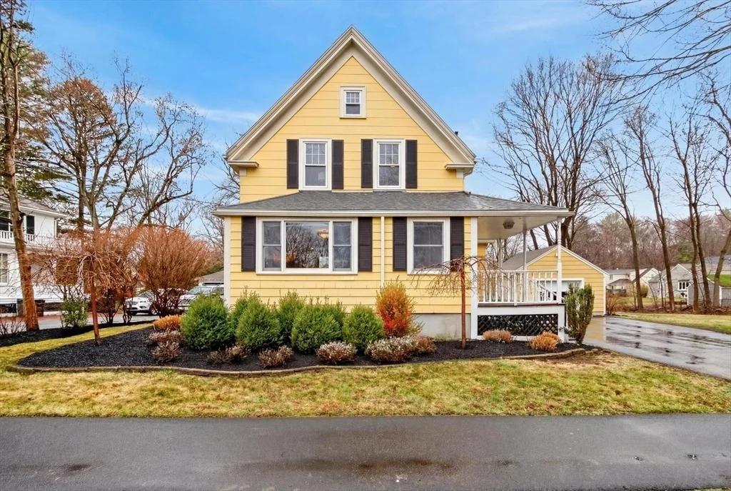 Photo of 52 Maple St
