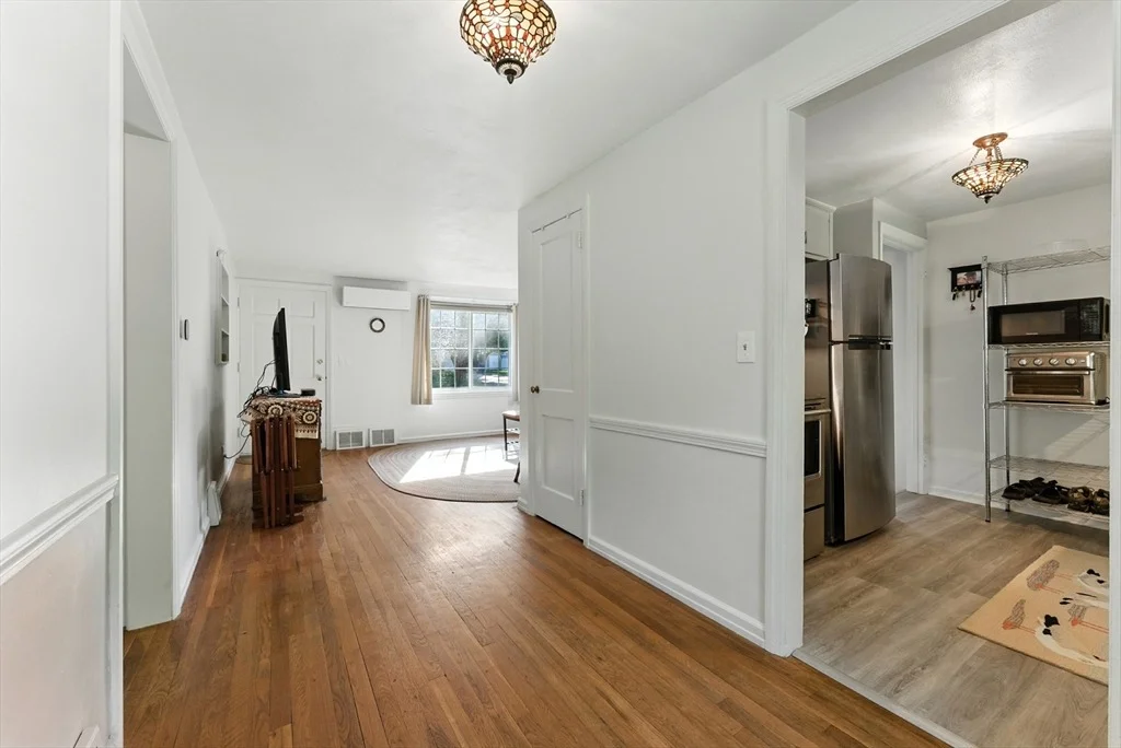 Photo of 171 Lower Beverly Hills