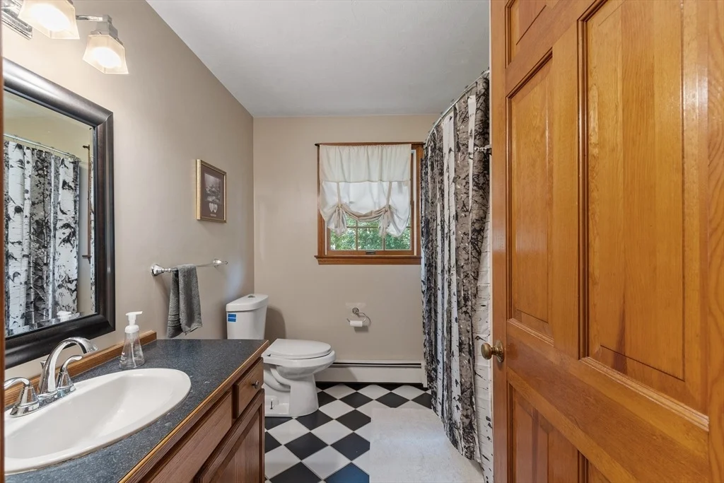 Photo of 492 Stow Rd