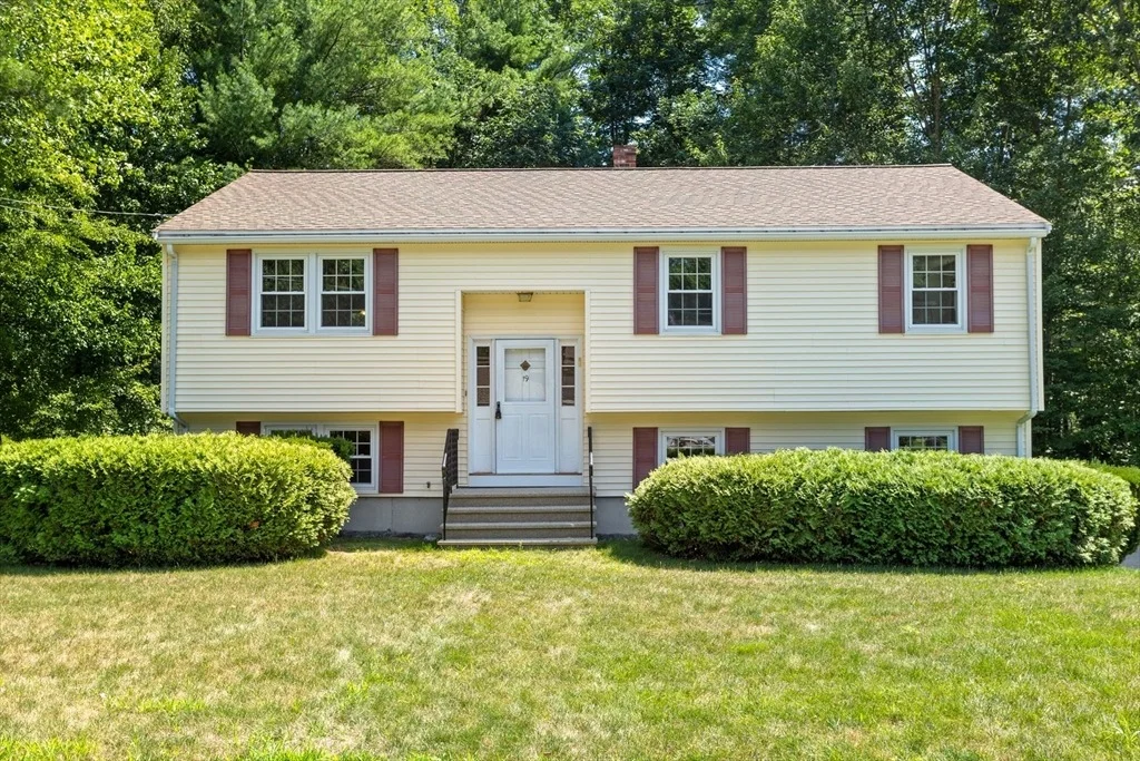 Photo of 19 Douglas Dr