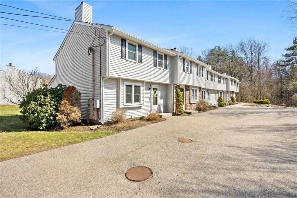Photo of Unit 1 at 6 Robin Circle