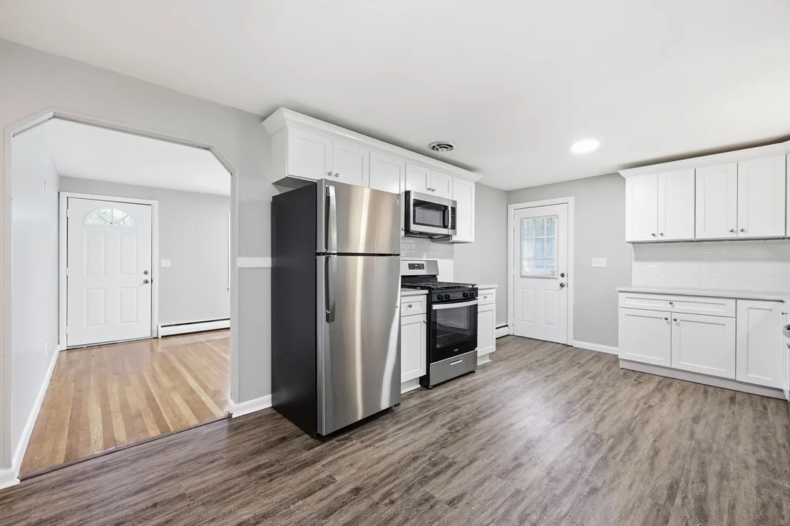 Photo of 52 Navajo Rd
