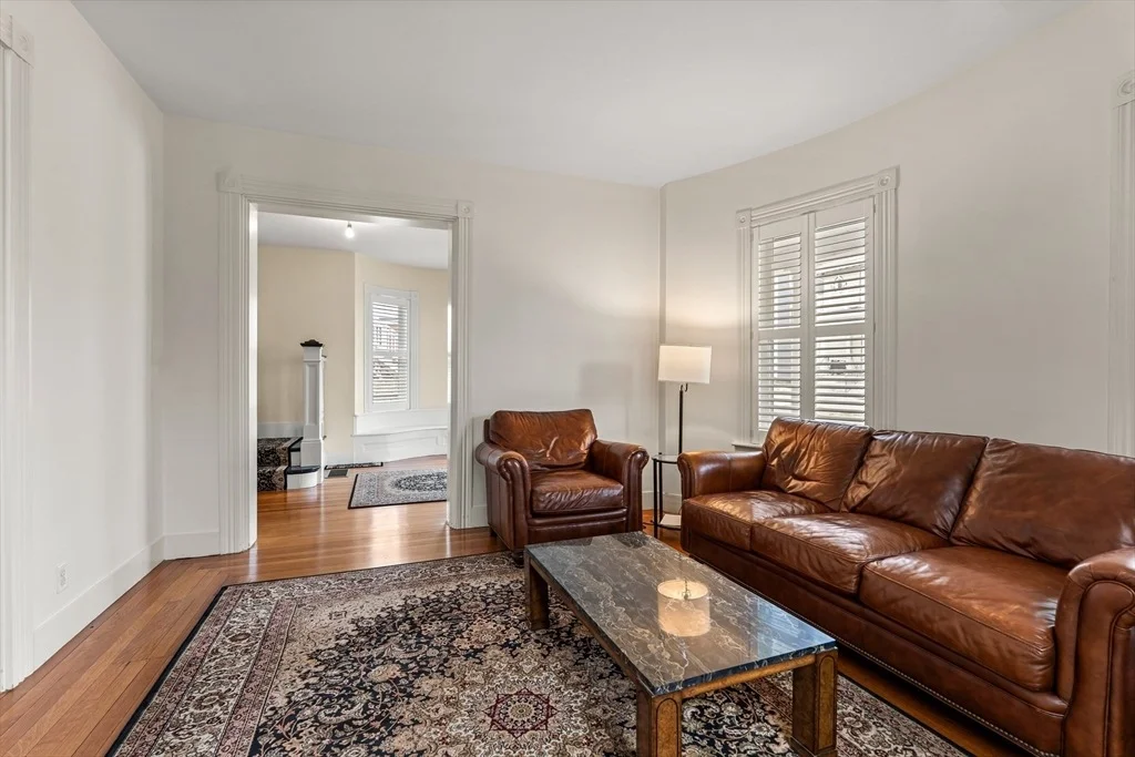 Photo of 7 King St.