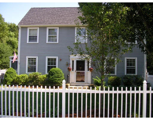 Photo of Unit 1 at 77 Maple St