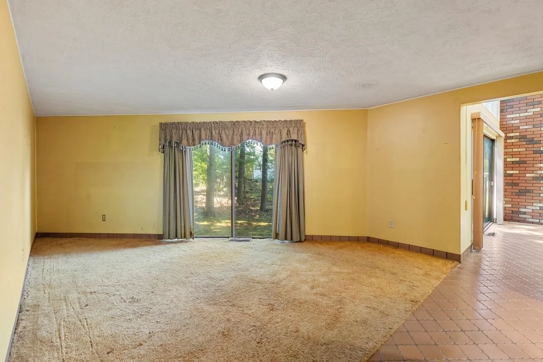 Photo of 1748 Trapelo Rd