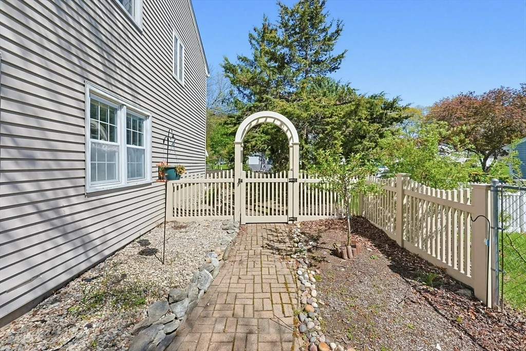 Photo of 18 Anchorage Rd