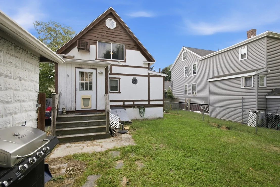 Photo of 18 Melvin Ave