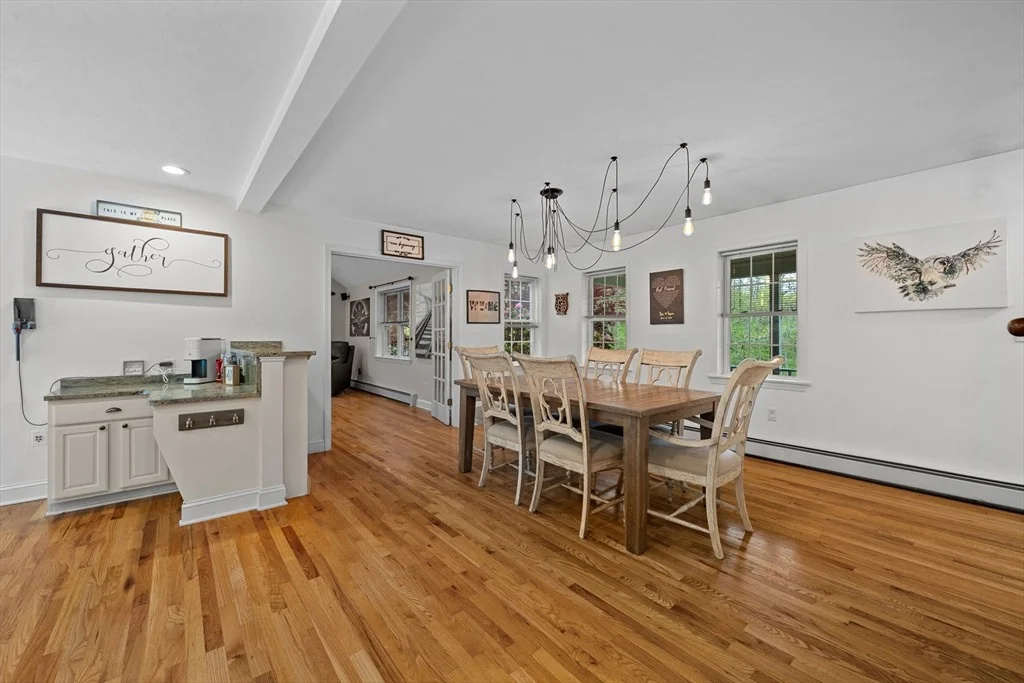 Photo of 13 Thompson Pond Rd