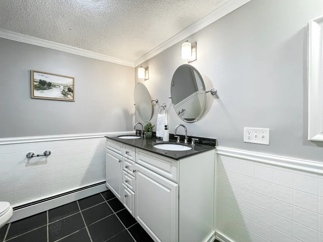 Photo of 28 Wells Ave