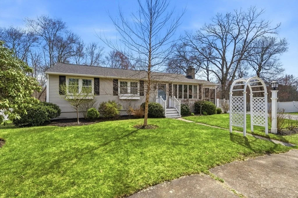 Photo of 39 Tanager Dr