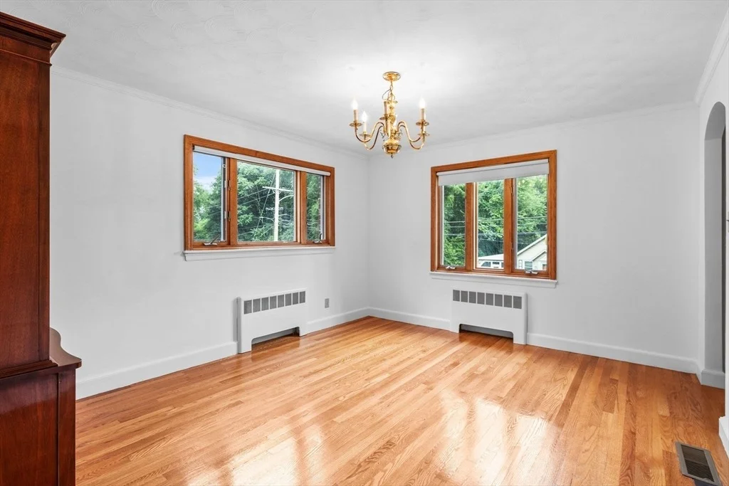 Photo of 114 Parker Rd
