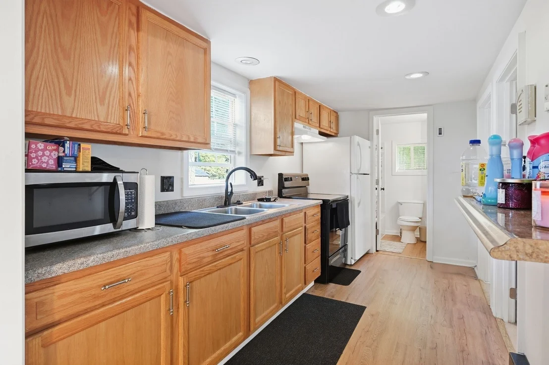 Photo of 215 Eddy St