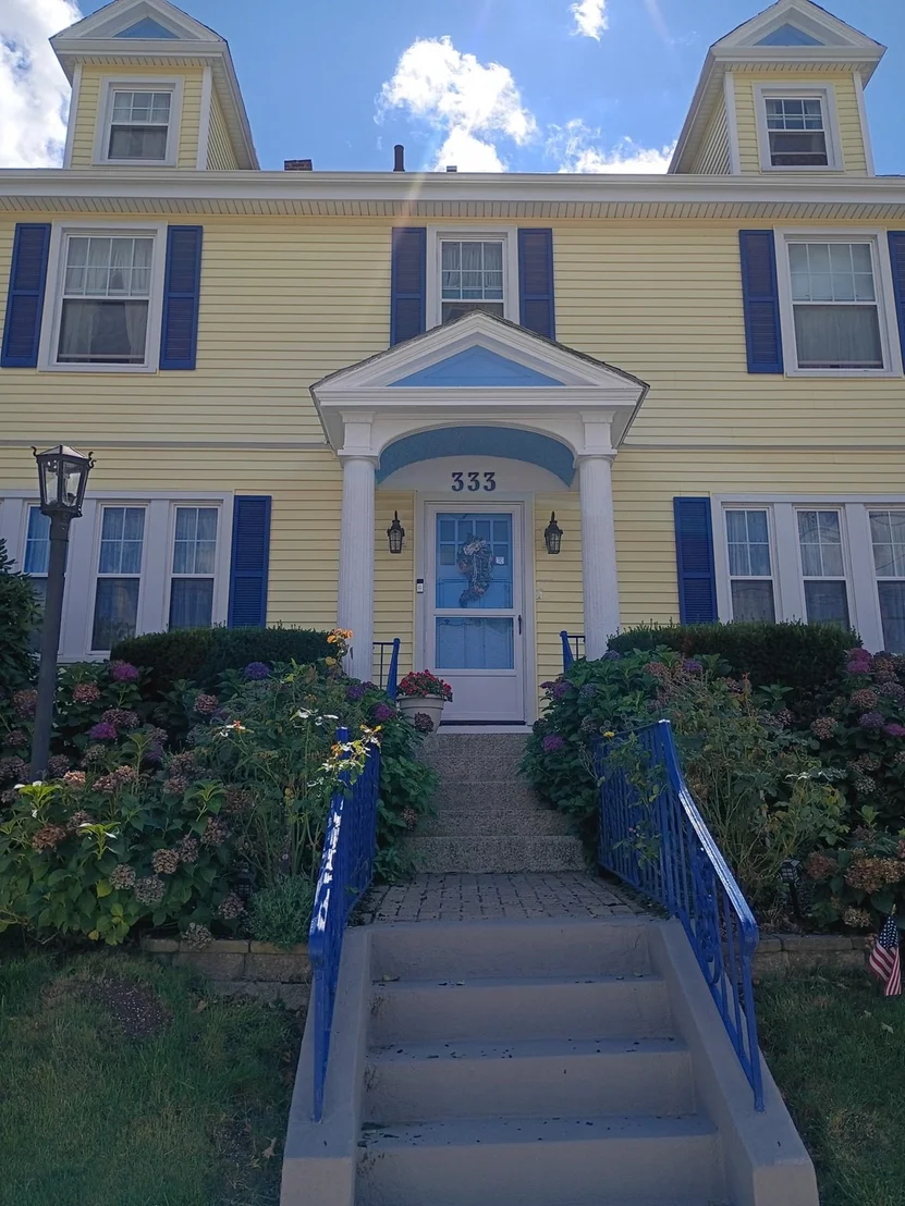 Photo of 333 Langley St.