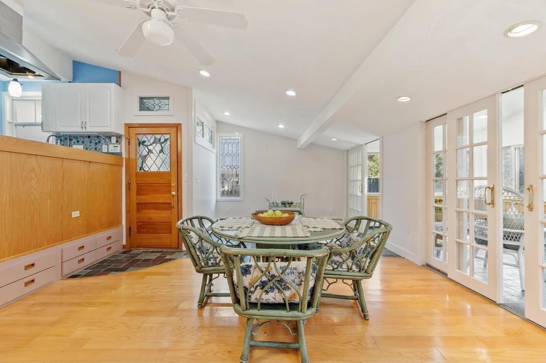 Photo of 111 Bass Ave
