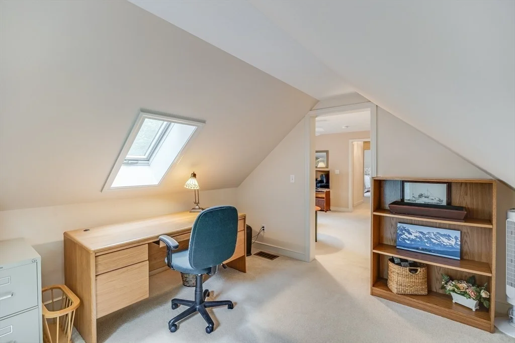 Photo of 20 Crestview Circle