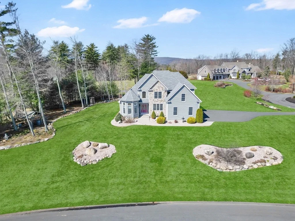 Photo of 2 Sugar Maple Ln