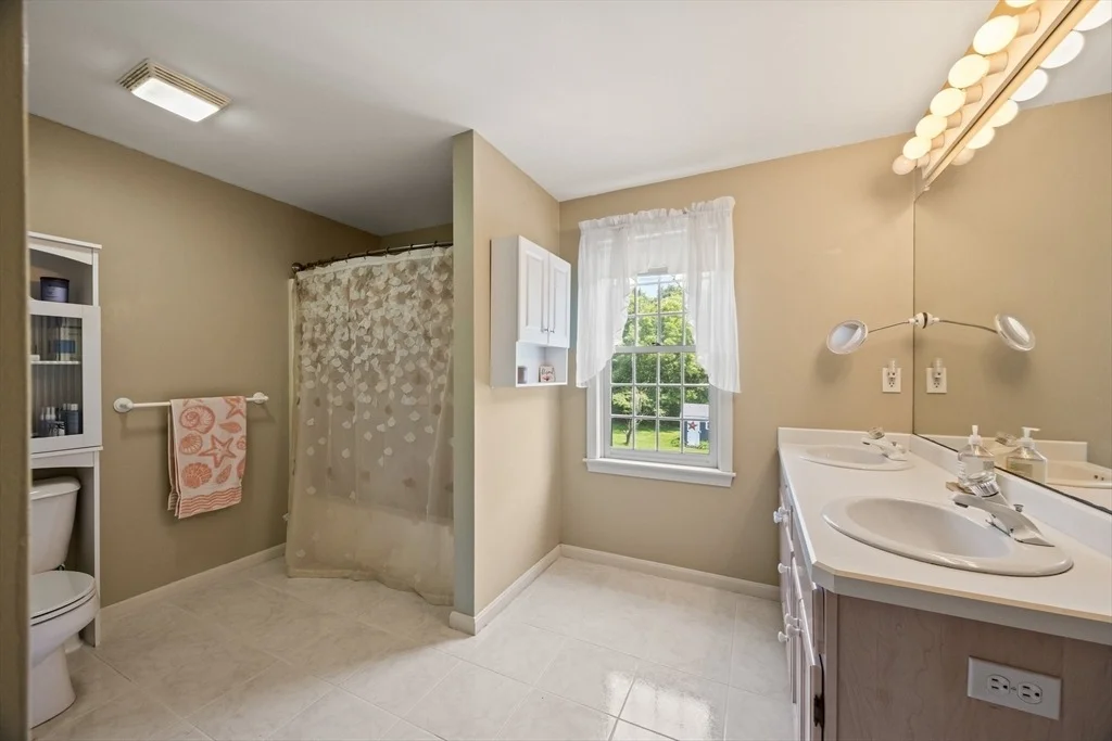 Photo of 88 Amelia Way