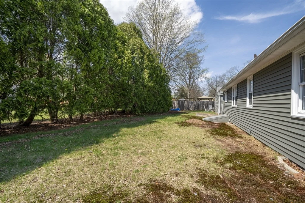 Photo of 192 Birchland Ave