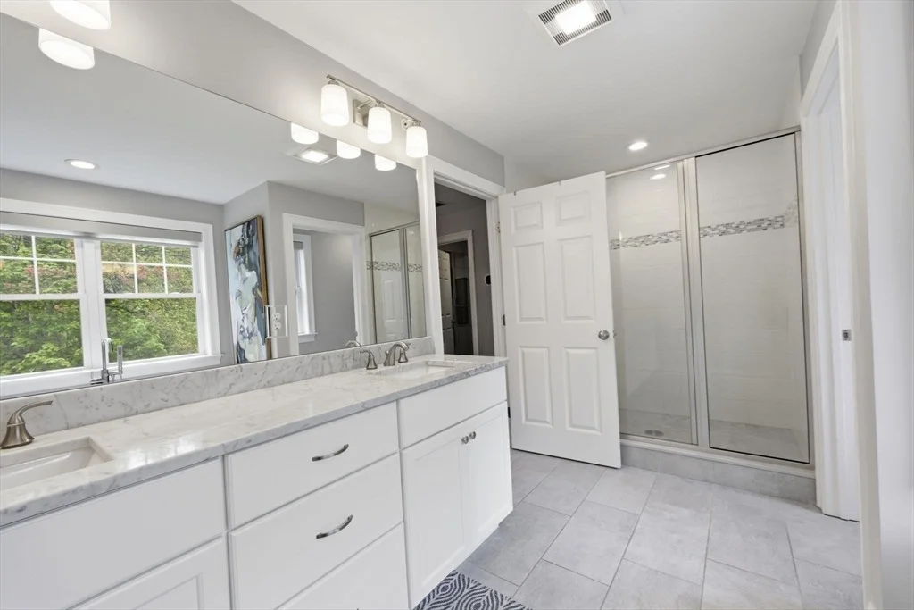 Photo of 39 Summit Pointe Drive