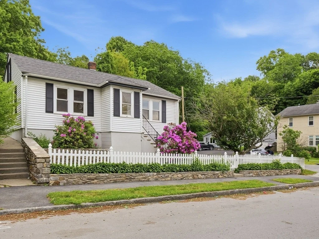 Photo of 41 Bridgeport St