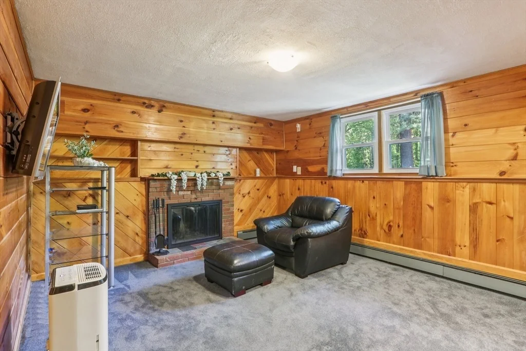 Photo of 196 Hudson Rd