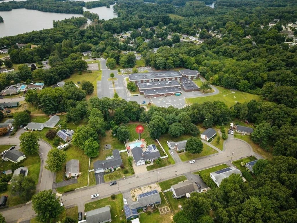 Photo of 21 Helen Dr