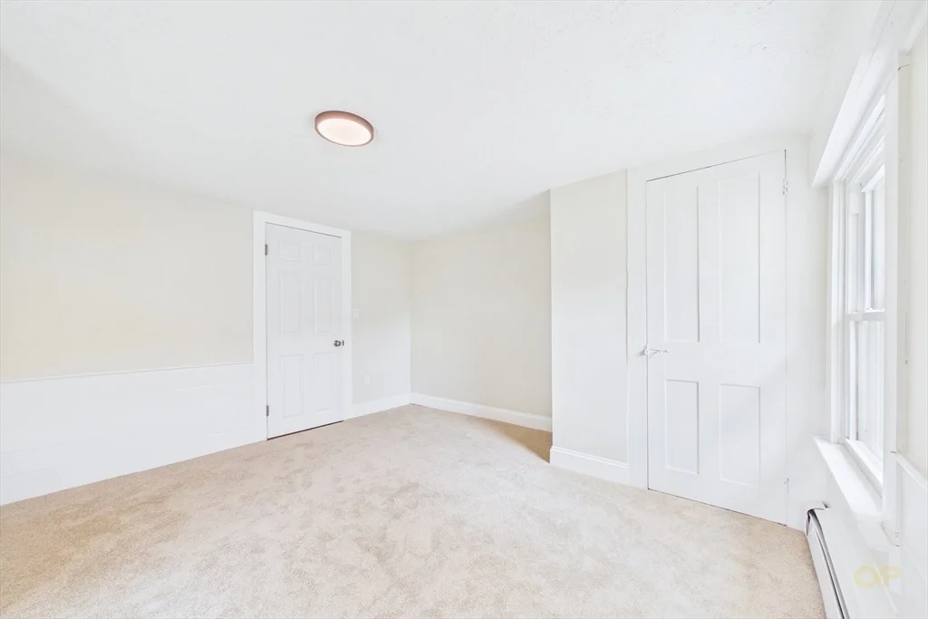 Photo of 398 Main St