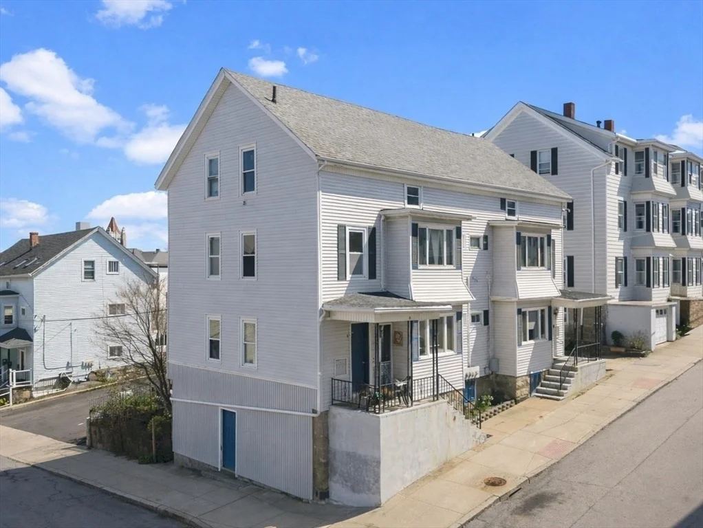 Photo of 430 William St.
