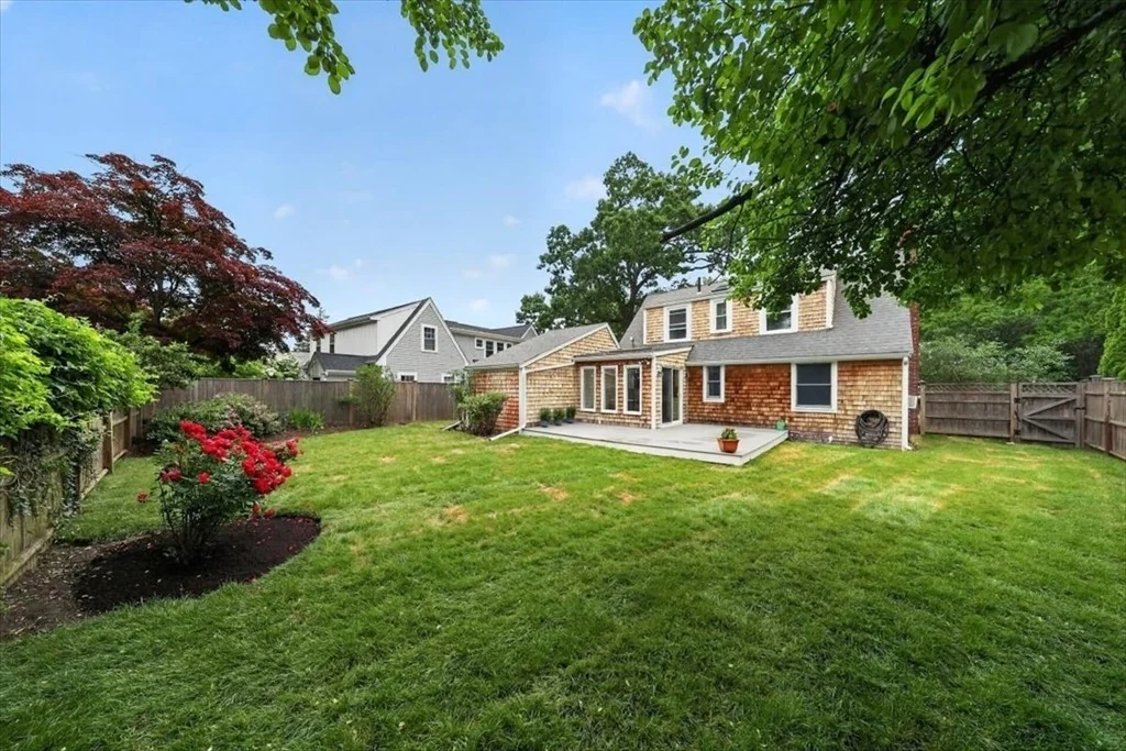 Photo of 16 Bradley Woods Drive