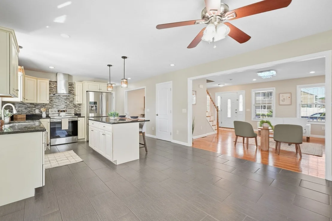 Photo of 37 Wells St