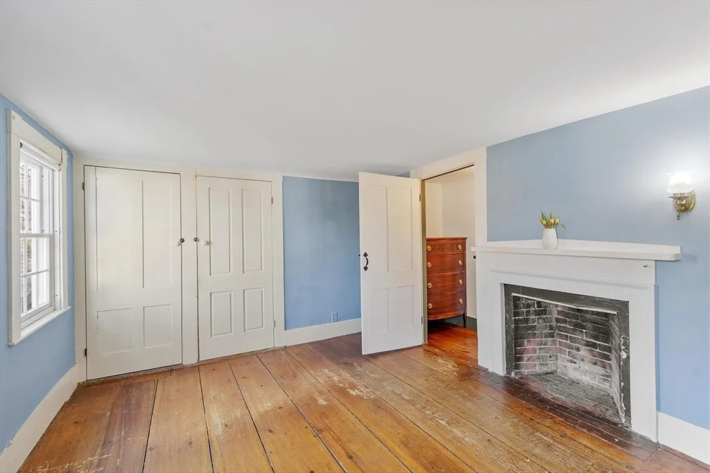 Photo of 39 Eastern Ave