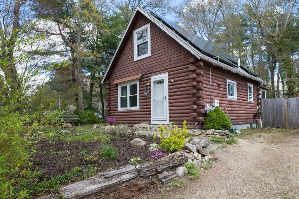 Photo of 792 Mill St