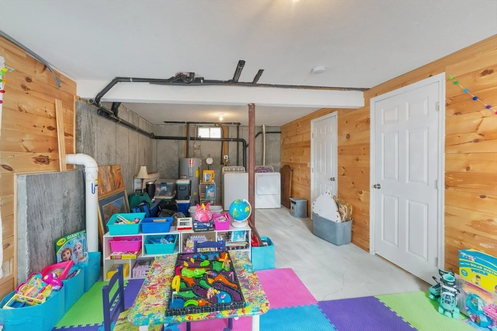 Photo of 99 Cournoyer Blvd
