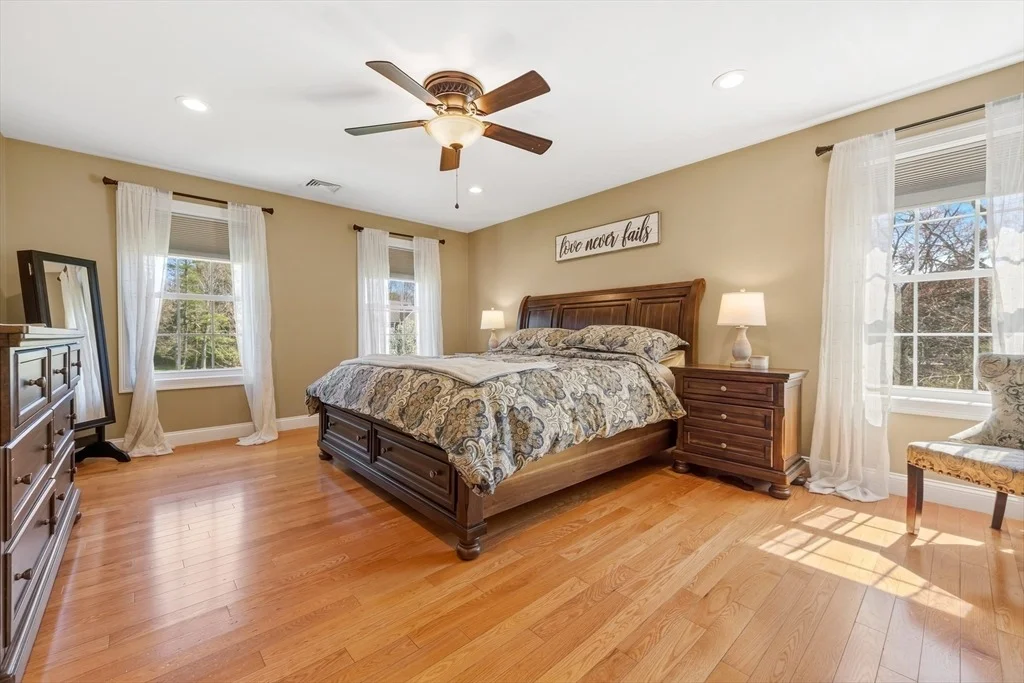 Photo of 206 Burnside