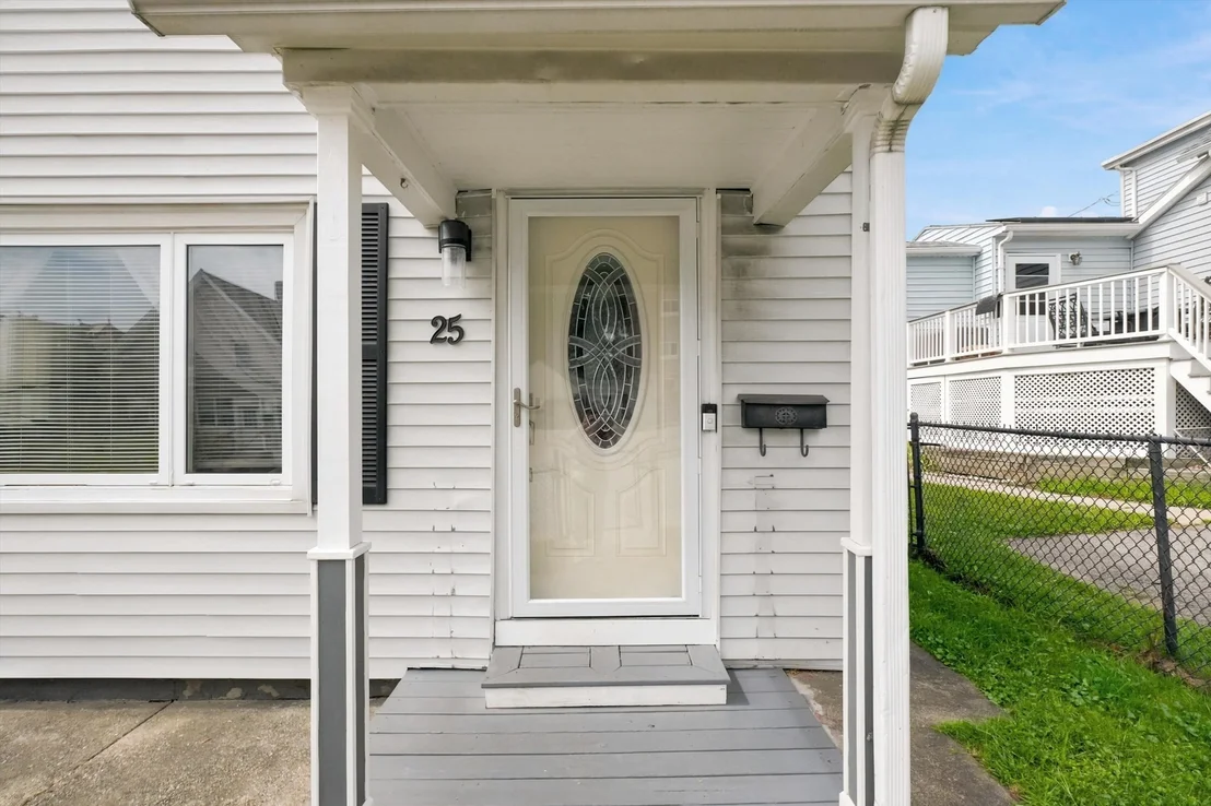 Photo of 25 Orient St