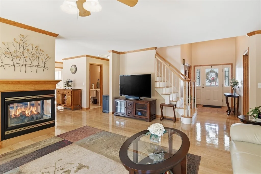 Photo of 42 Schneider Rd