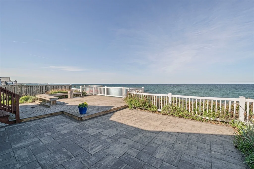 Photo of 556 Ocean Street