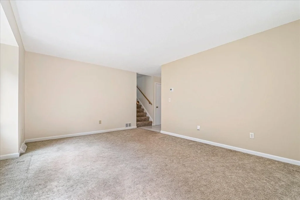 Photo of 110 Queens Brook Rd