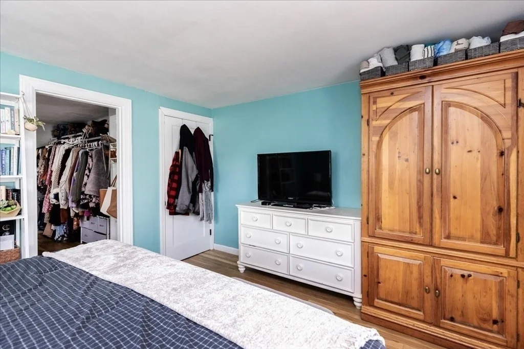Photo of 34 Roosevelt Ave