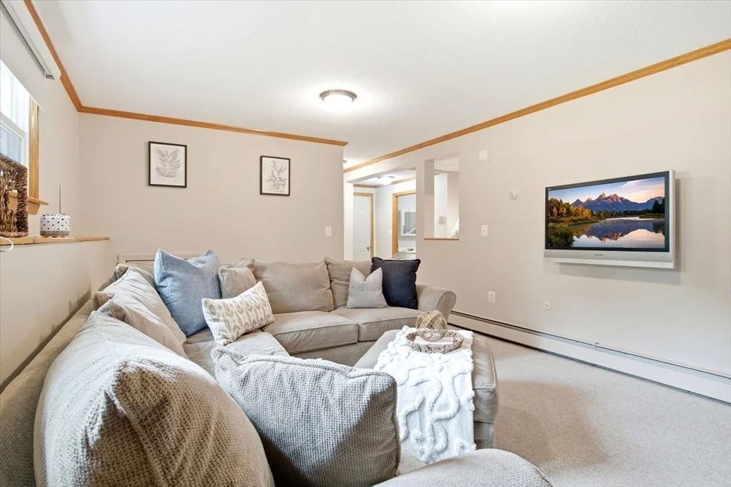 Photo of 18 Stone Dr