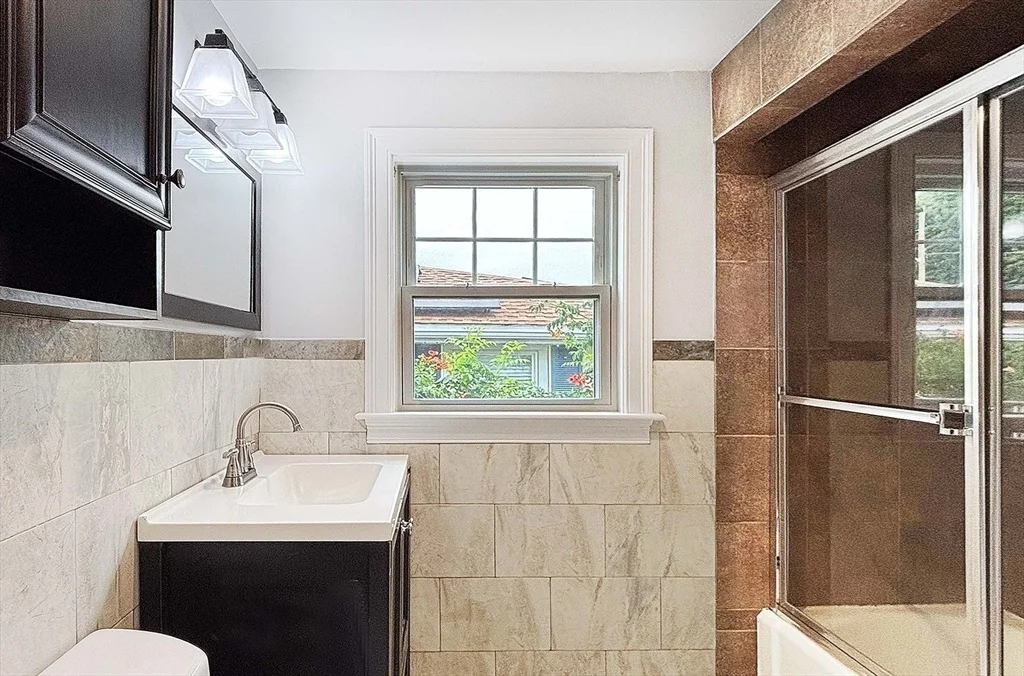 Photo of 44 Harmon St