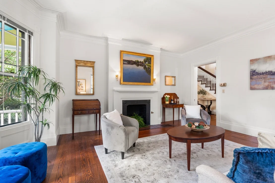 Photo of 6 Mercer Circle