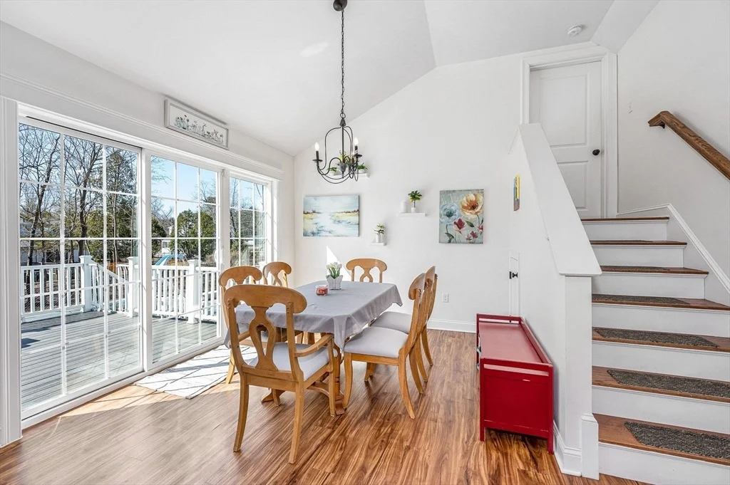 Photo of 24 Eaton Dr
