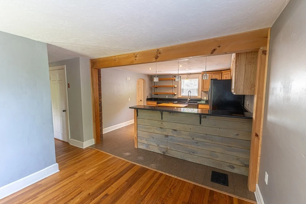 Photo of 152 Southbridge Rd