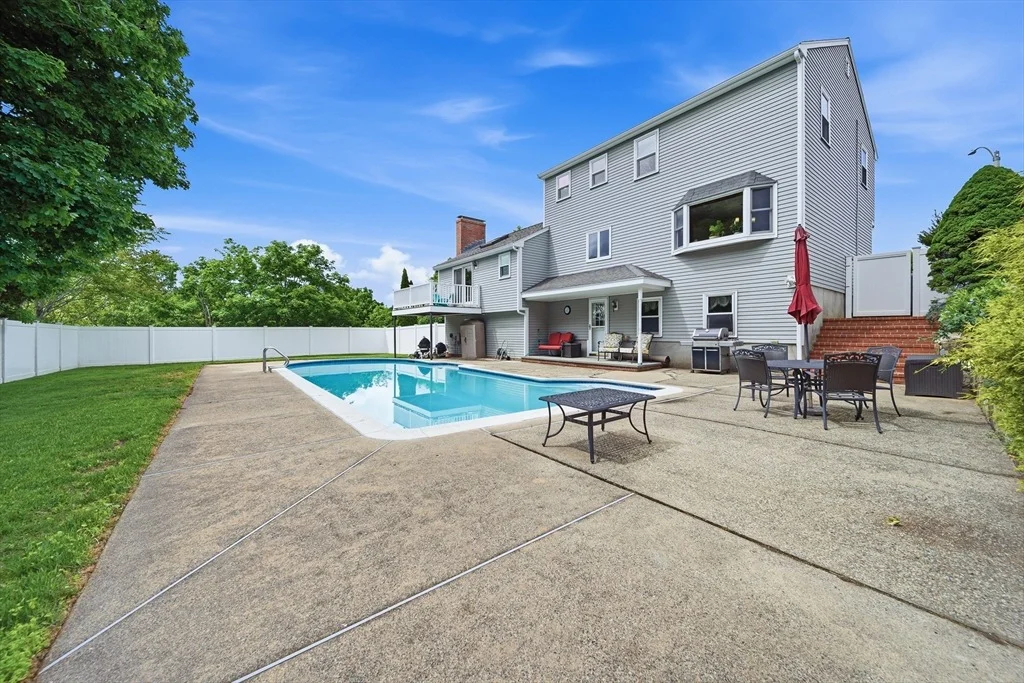 Photo of 12 Thomas Cir
