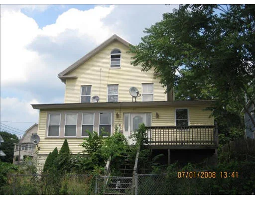 Photo of 215 High St