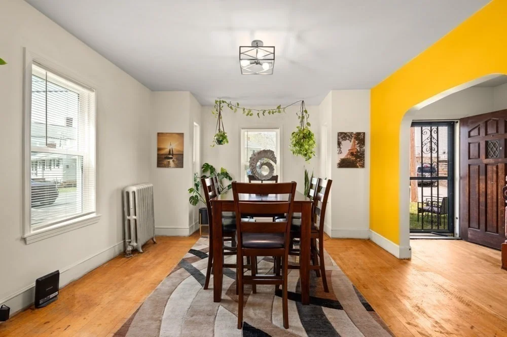 Photo of 19 Juniper St